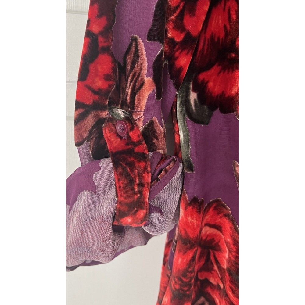 Alice + Olivia Velvet Burnout Floral Sheer Blouse Size XS Roll Tab Sleeve - Picture 6 of 8